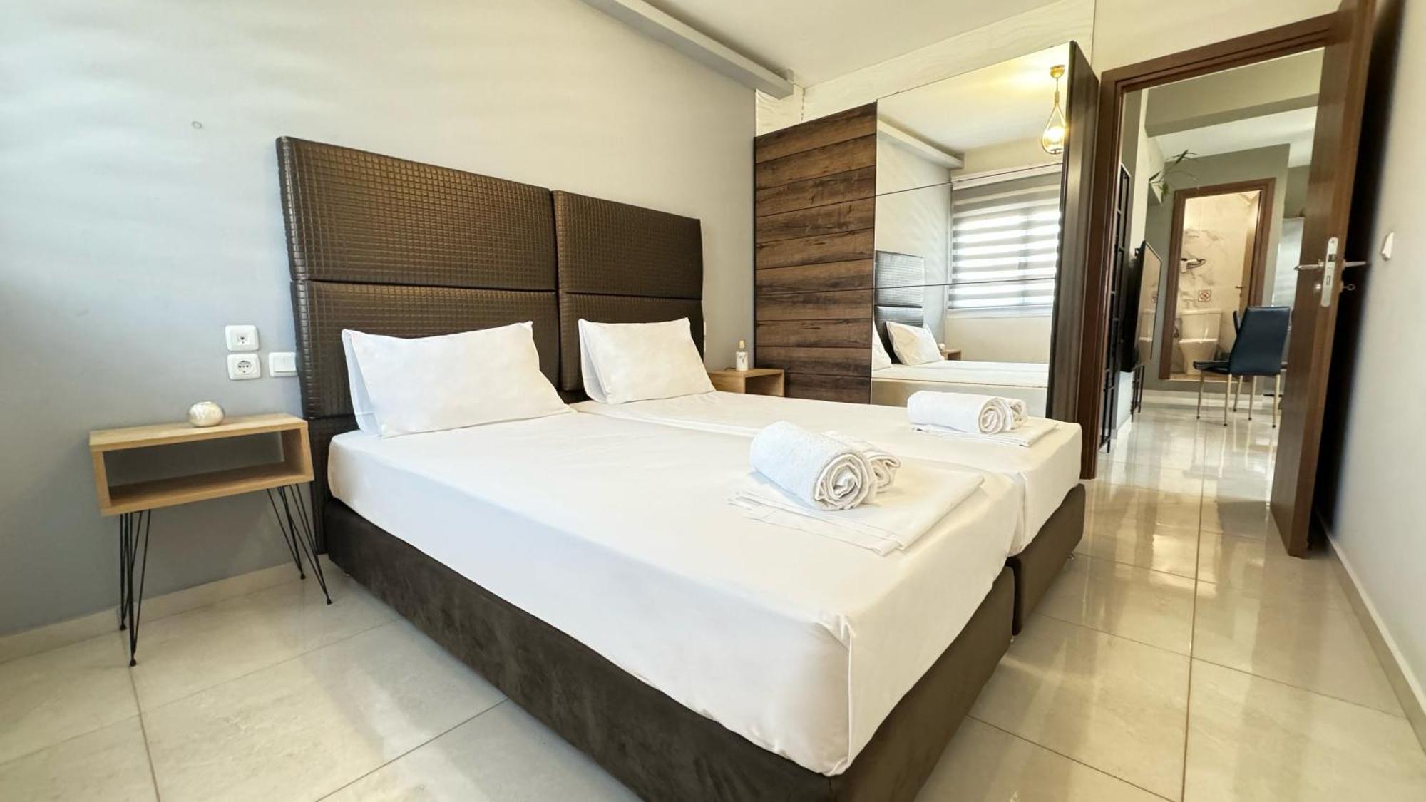 Unique1 - Two Bedroom Private Lux City Apartment Heraclión Exterior foto